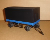 Сборная модель 1:43 Бортовой прицеп из Нефтекамска -8332, дорожный, с тентом, односторонняя проработка бортов (Клен)