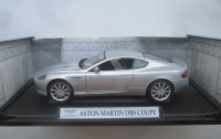 Масштабная модель 1:18 Спортивный легковой автомобиль Aston Martin DB9 Coupe, серебристый (MotorMax)