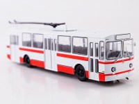 Масштабная модель 1:43 Легендарный советский троллейбус ЗиУ-9 (ЗиУ-682Б) с журналом №61 (Наши Автобусы. Modimio)