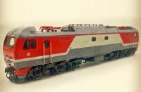 Масштабная модель 1:87 Современный российский электровоз ЭП2К с журналом №31 (Наши Поезда. Modimio)