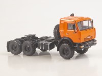 Масштабная модель 1:43 Трехосный полноприводный седельный тягач 6х6 КАМАЗ-44108, оранжевый, Start Scale Models (SSM)